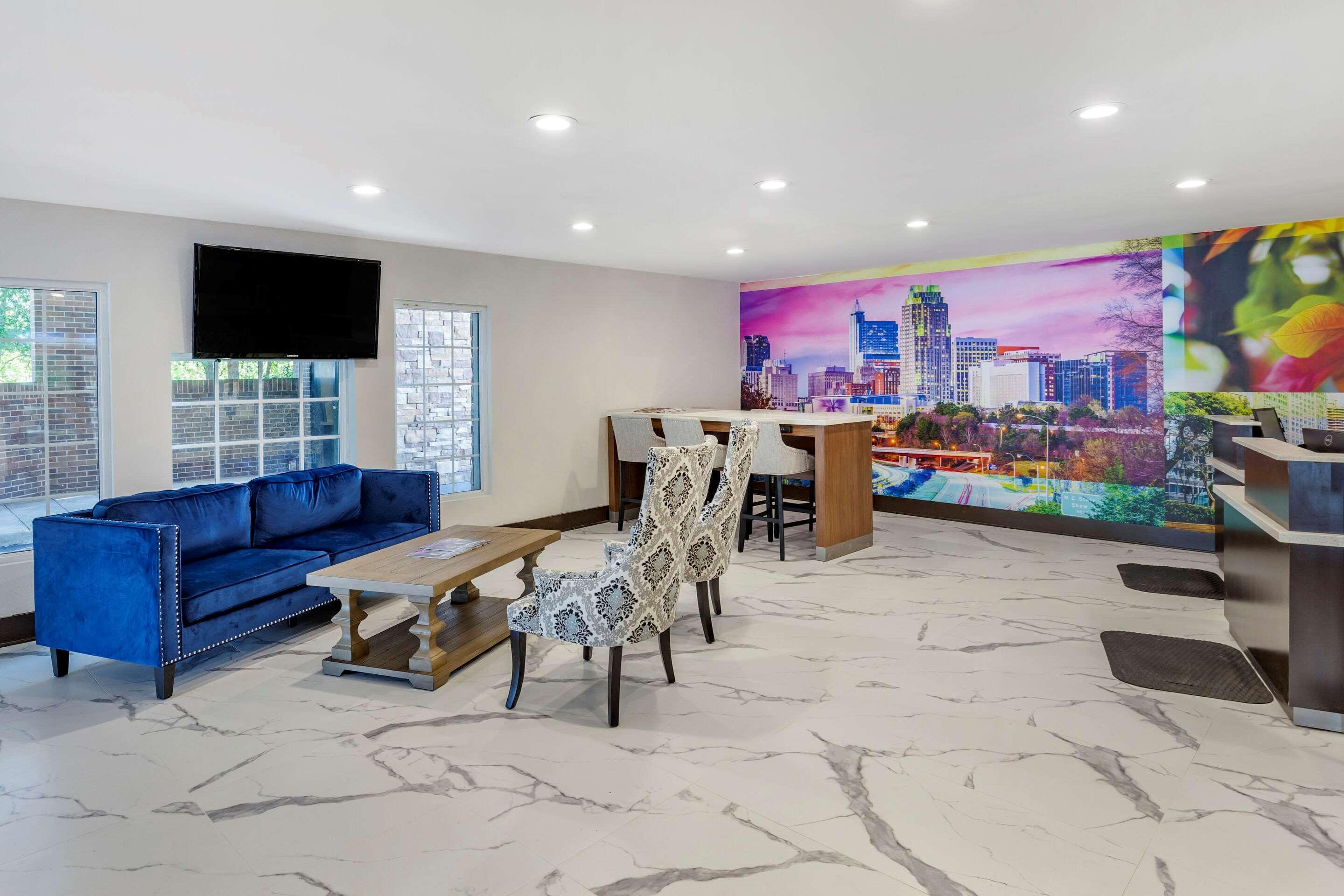 Clarion Pointe Raleigh Midtown Exterior foto